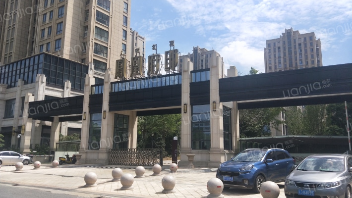 中凱鳳凰府邸全方位評(píng)測(cè) 房?jī)r(jià)、戶型、車位、交通地址詳解